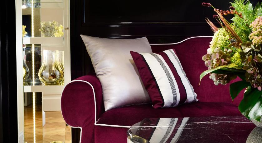 Image of Junior Suite 17