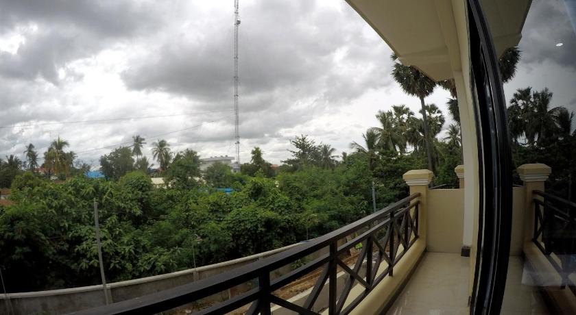 Image of Standard Triple Room 14