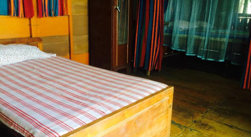 Image of Triple Room in Tree House With Sea View 8
