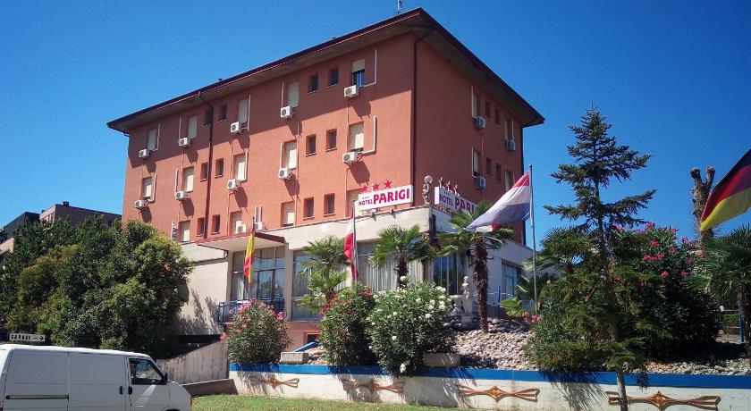 Hotel Parigi