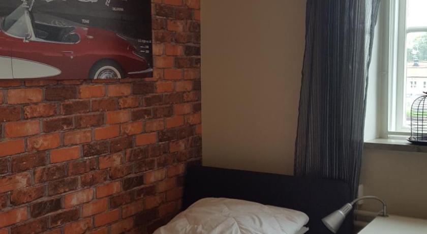 Image of Double Room with Shared Bathroom 8