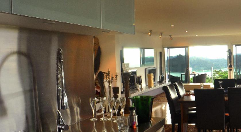 Tiki Tiki Ora 22 Lichen Grove Orongo Bay Russell - 