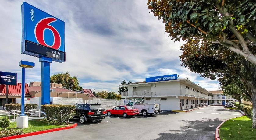 Motel 6 Santa Clara