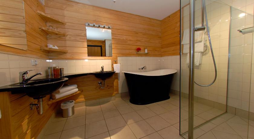 Westwood Lodge photo