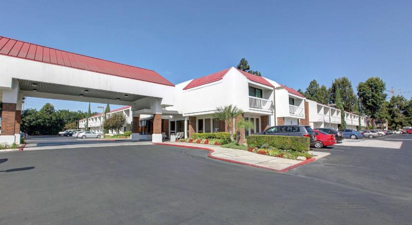 Motel 6-Santa Ana, CA - Irvine - Orange County Airport