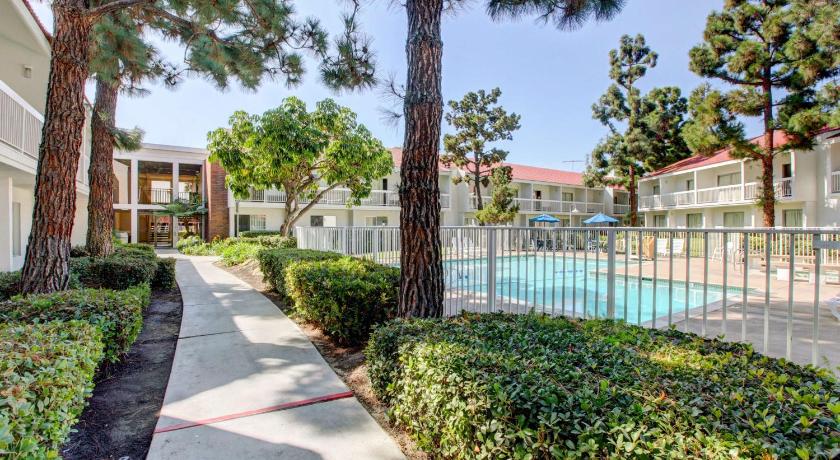 Motel 6-Santa Ana, CA - Irvine - Orange County Airport