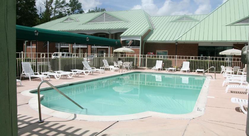 Days Inn by Wyndham Petersburg/South Fort Lee photo