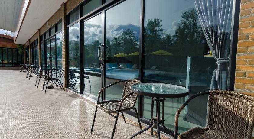 Image of Double Room with Pool View 14
