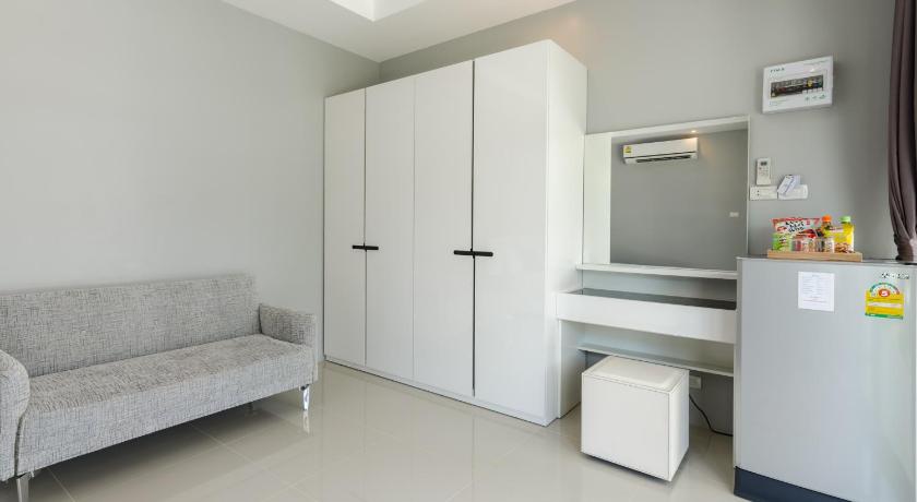 Image of Double Room with Pool View 16