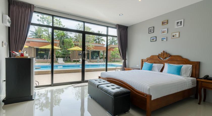 Image of Double Room with Pool View 1