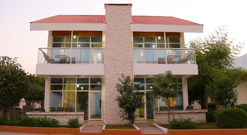 Image of Superior Chalet 8