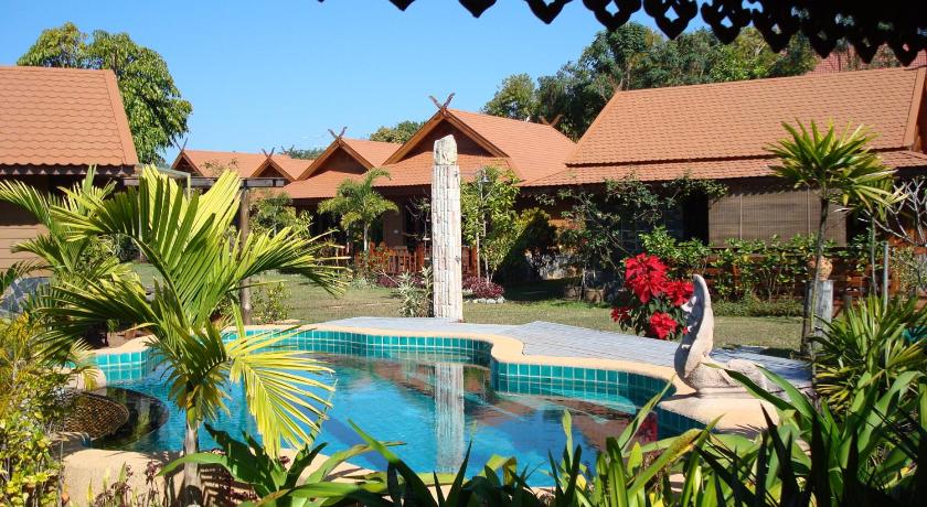 Viang Yonok Hotel, Restaurant, Sports Club photo