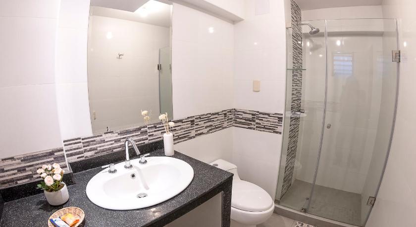 Ureta Hotel photo