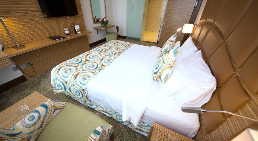 Image of 1 King Bed, NonSmoking, Standard Room 5