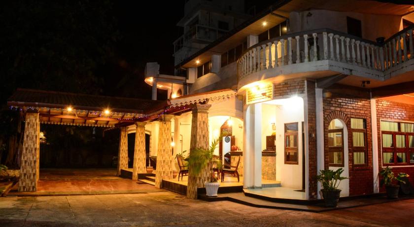 Shanthi Beach Resort photo