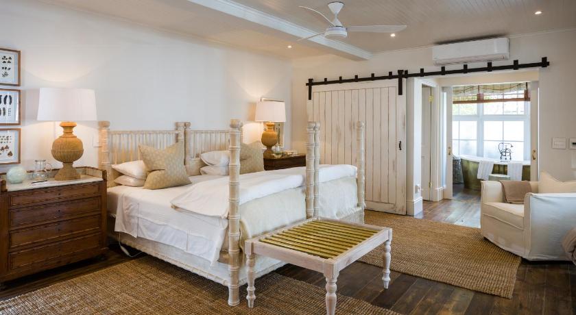 Image of Deluxe Suite 1