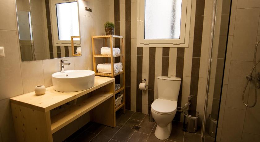 Dynasta Central Suites photo