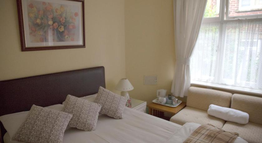 Image of Small Double Room 1