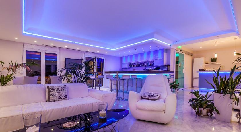 Pearl Bay Hotel — Hotel in Chios