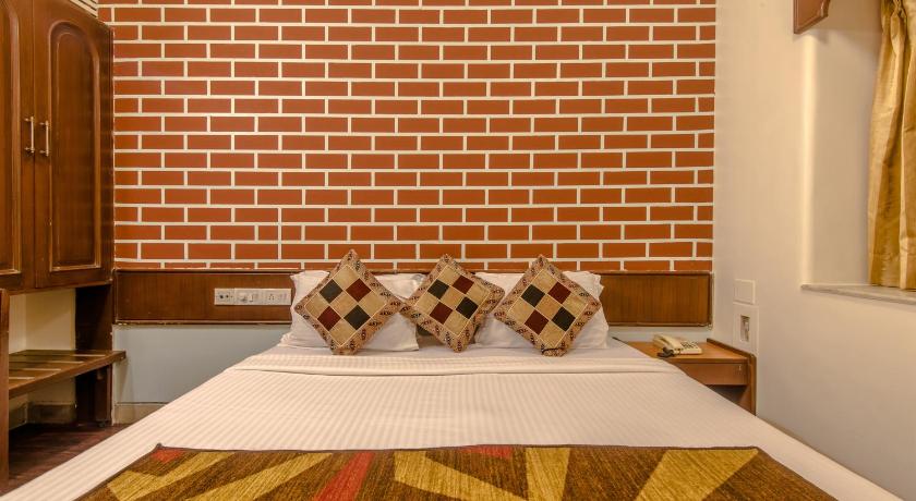 Image of Deluxe Room 4