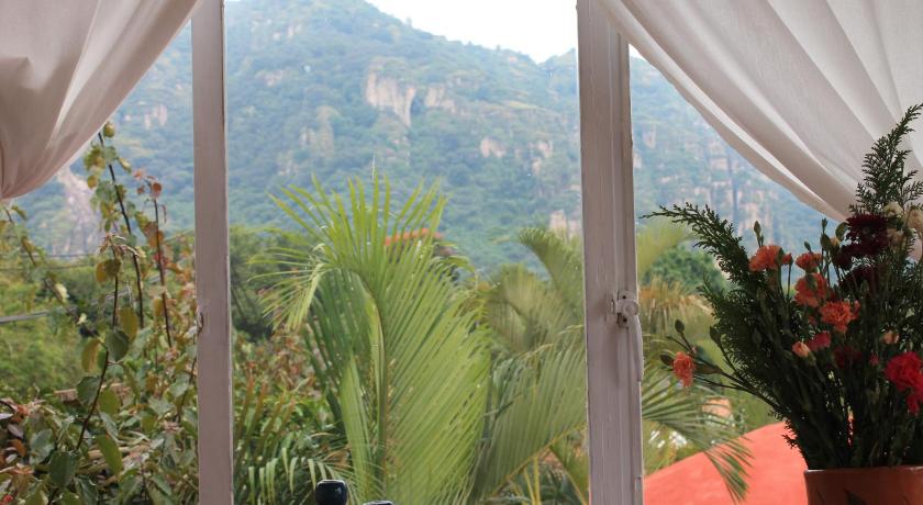 Centro Holistico Mistico Luz Azul Amatlan In Tepoztlan - 