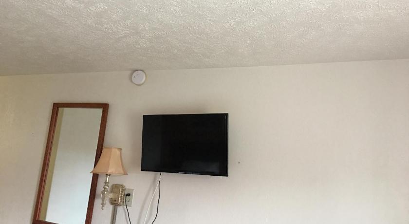 Americas Best Value Inn Marion, IL photo