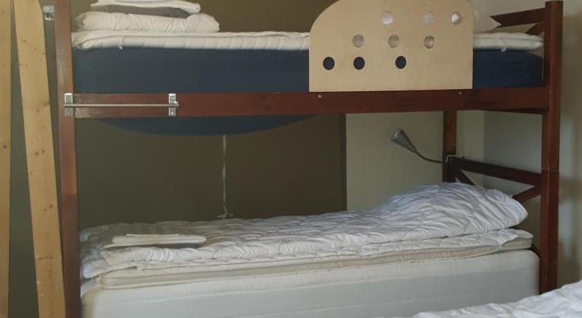 Image of Standard Family Room 8