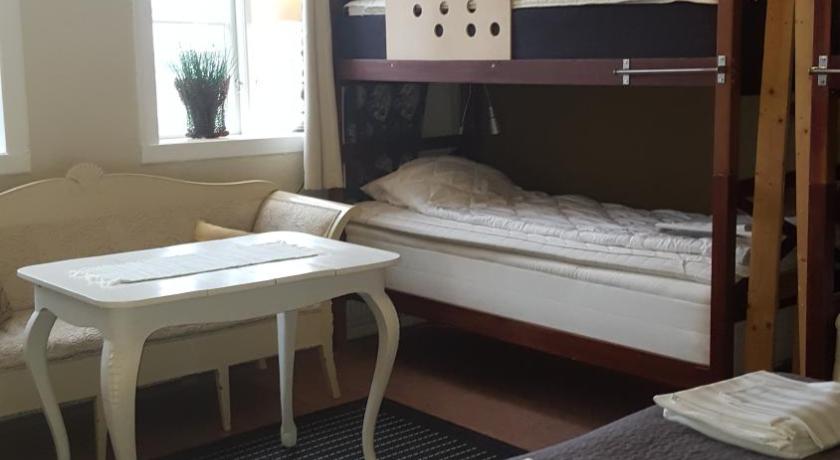 Image of Standard Family Room 1