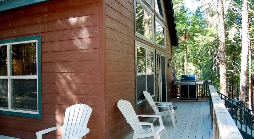 7S Wawona Chalet photo