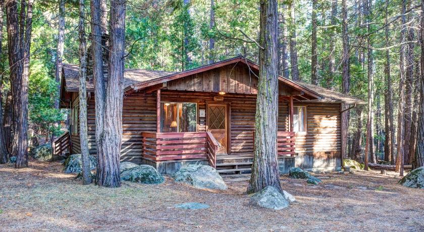 4 Pine Creek Cabin — Hotel in Wawona (CA)