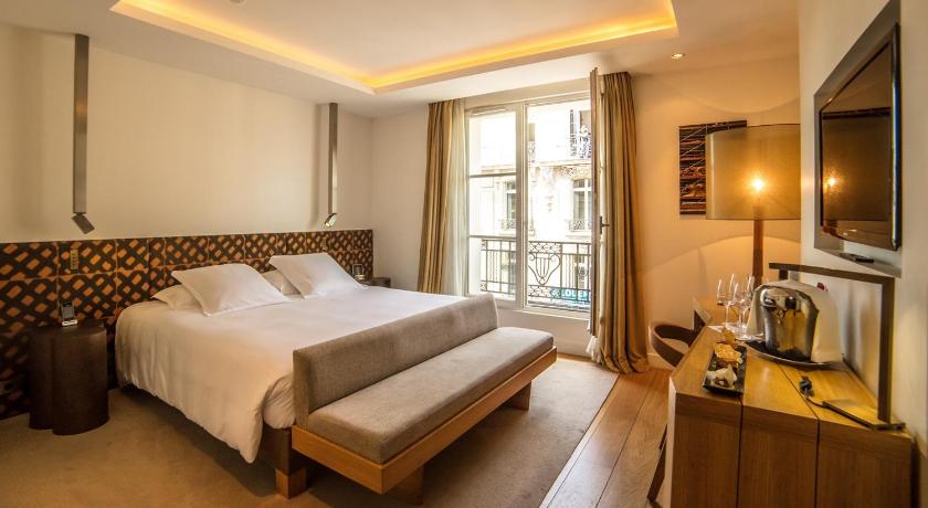 Hotel Marignan Champs Elysees