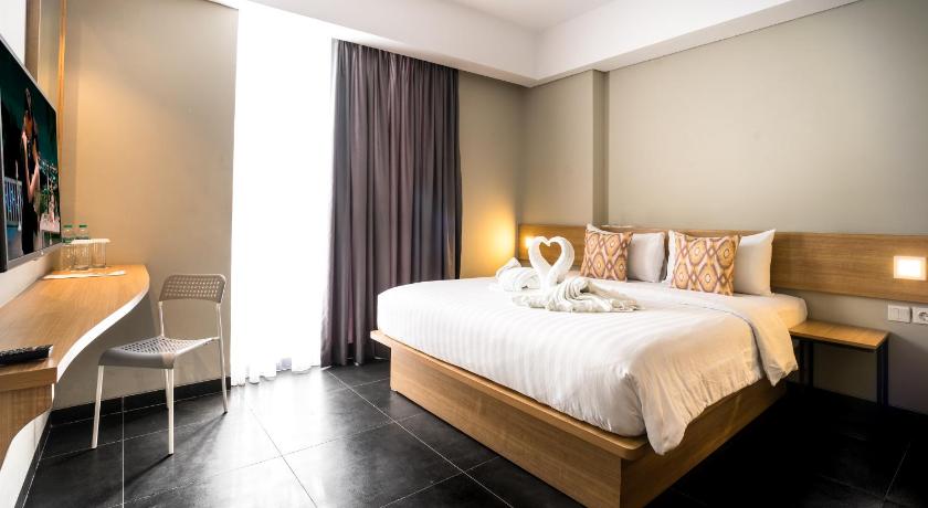 Maple Hotel Grogol photo