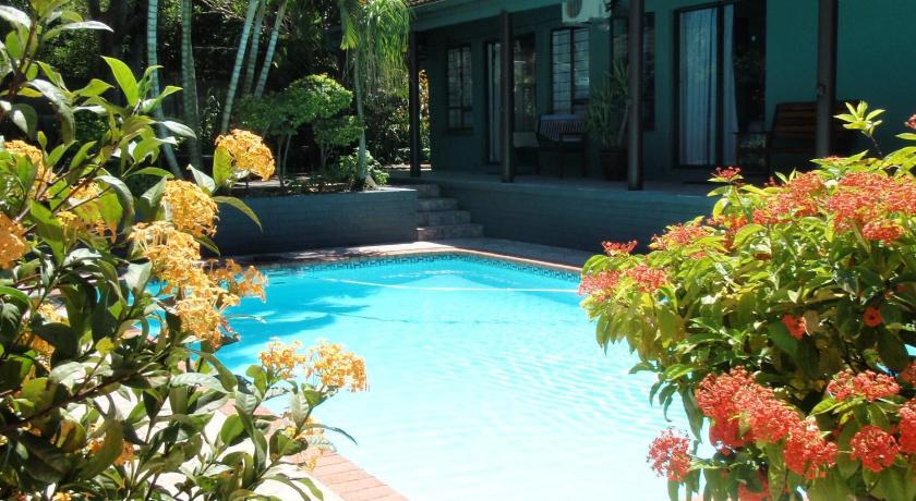 La Rochelle Inn photo