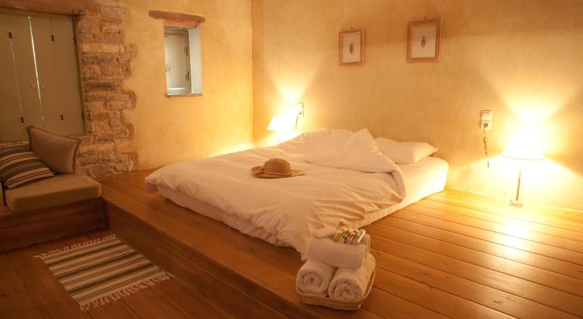 Astra Inn — Hotel in Papigkon