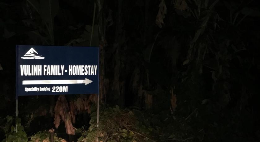 Image of Family Room with Shared Bathroom 15