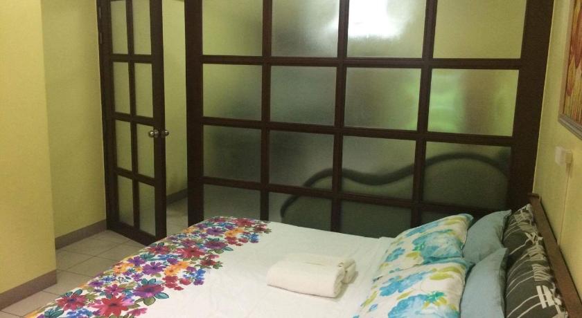 Leons Den is a long term accomodation of atleast 1 month stay photo