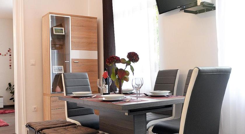 Image of Apartment with Terrace 5