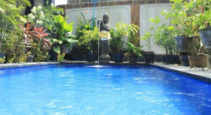 Lucky Family Villa — Hotel in Bali