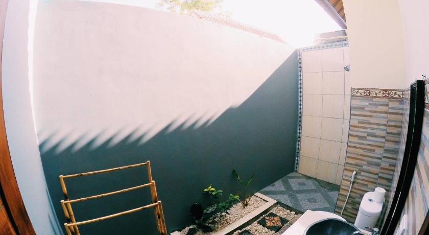 Pandawa Lembongan Homestay photo