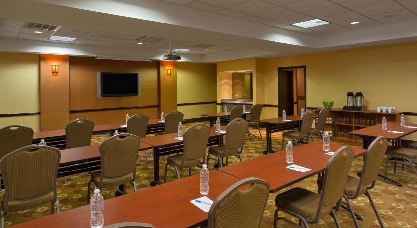 Hyatt Place Sterling Dulles Arprt N