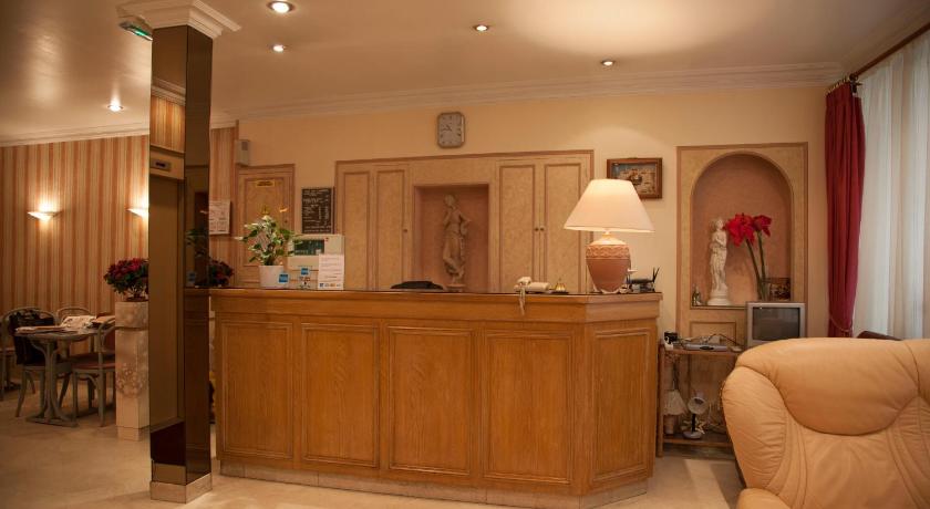 Hotel Des Pyrenees photo