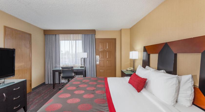 Ramada by Wyndham San Diego National City