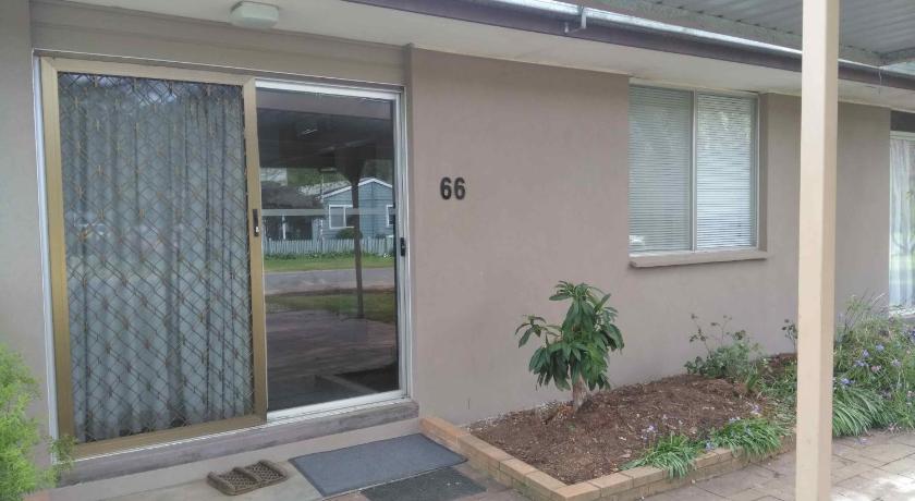 Ageri Holiday Unit — Hotel in Bright