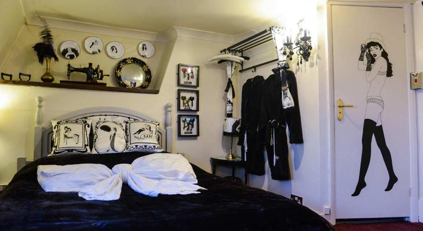 Image of Dupenny Boudoir Double Room 0