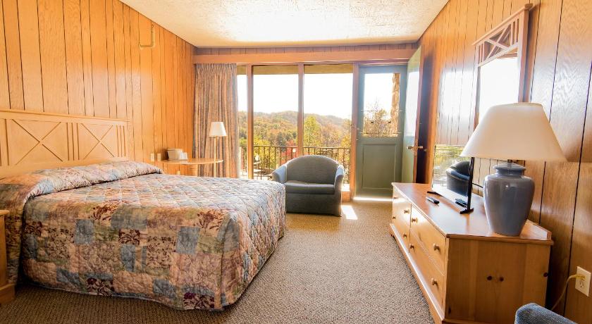 Buckhorn Lake State Resort Park photo