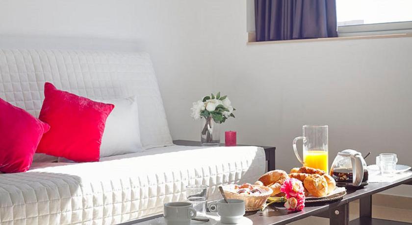 Image of One-Bedroom Duplex Apartment 6