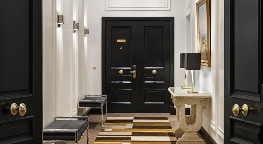 รูปของห้องสวีทเตียงคิงไซส์พร้อมระเบียง (King Suite with Balcony) 5