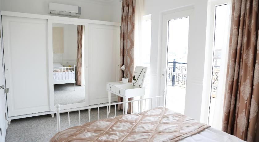 Two Seasons Boutique Hotel Baku photo
