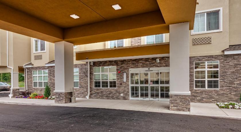 Microtel Inn & Suites by Wyndham Niagara Falls