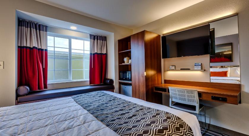 Microtel Inn & Suites by Wyndham Niagara Falls